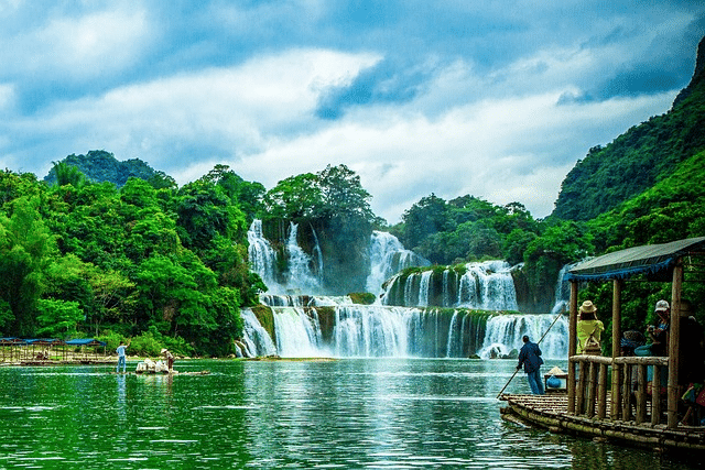 detian waterfall, water flow, green